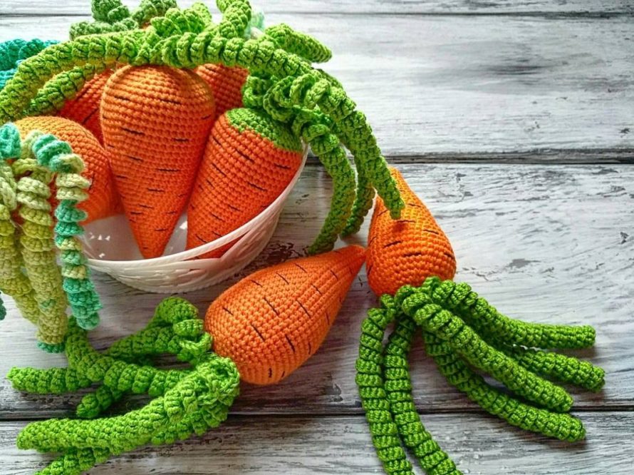 Вязаная крючком морковь