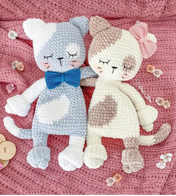 Коты-сплюшки крючком