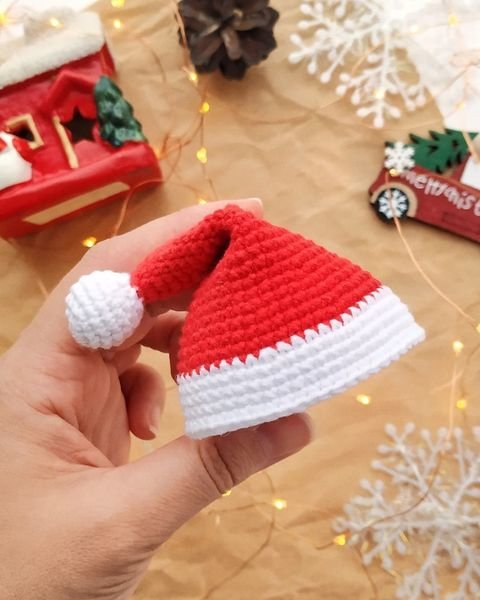 Новогодний колпак для игрушки крючком Новогодний колпак для игрушки - схема вязания крючком