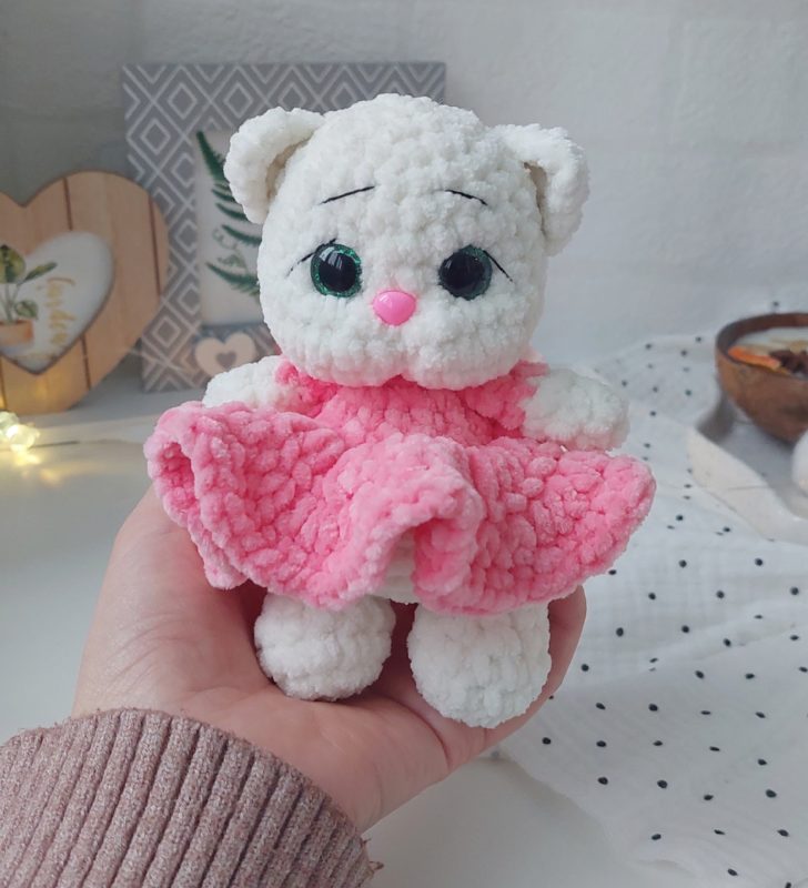 Игрушка котенок крючком амигуруми Игрушка котенок крючком амигуруми