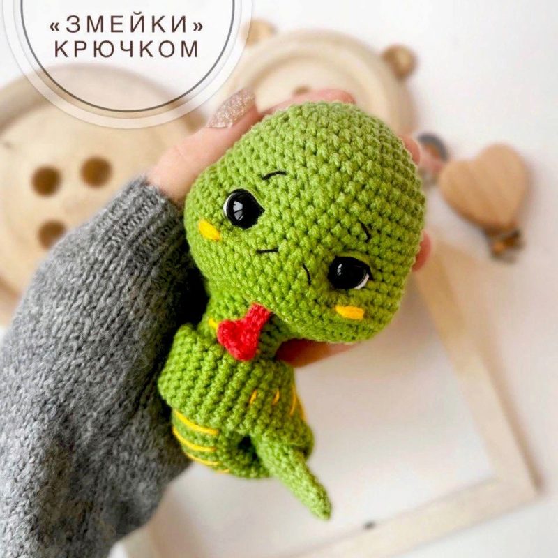 Связанная крючком змея для начинающих
