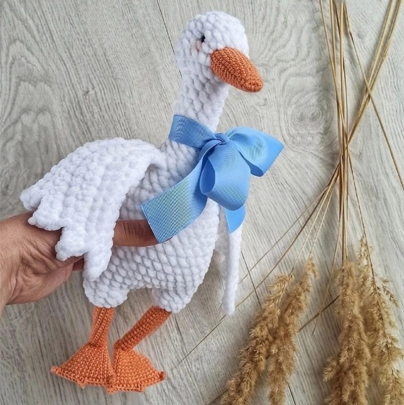 Игрушка гусь крючком схема и описание
