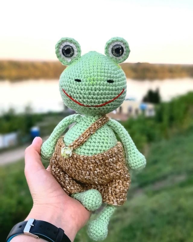 Лягушонок крючком схема и описание